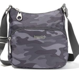 Baggallini Joey Crossbody Bagg Dark Grey Camo NWT MSRP $58
